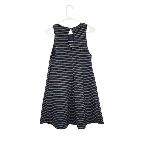 SAGE Brand Stripped Textured Sleeveless Swing Dress Sz Medium Stretchy - Picture 2 of 6